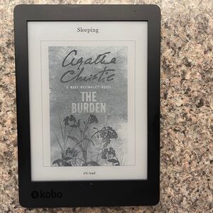 Kobo Aura 2 with Sleepcover